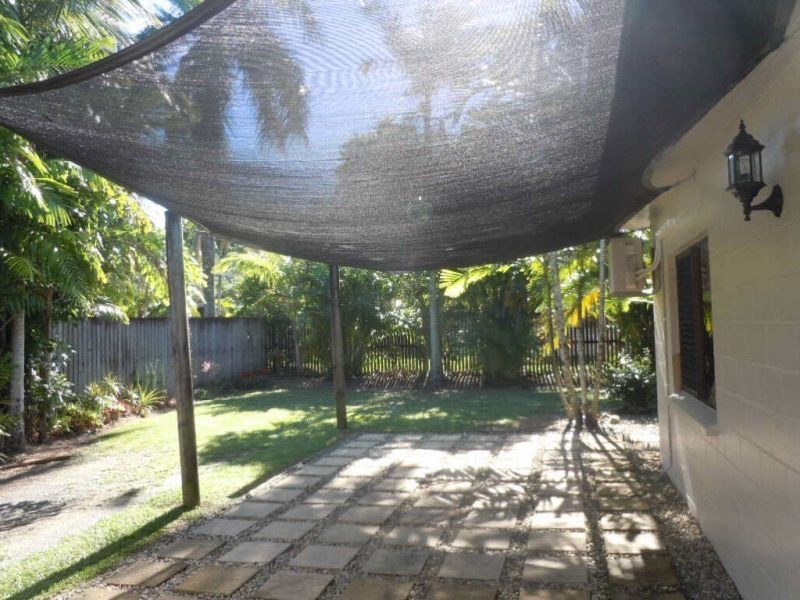 2/2 Briggs Close, Whitfield QLD 4870