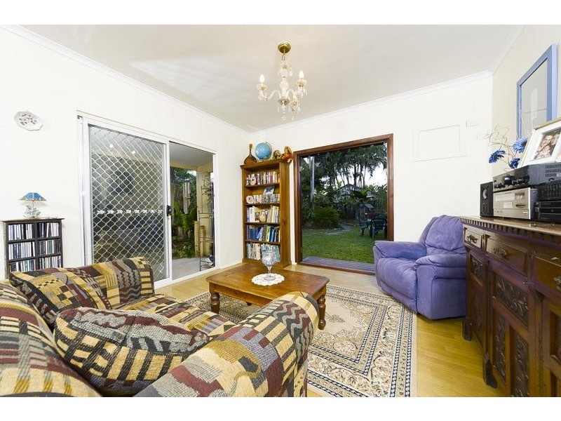 6 Sarina Close, Kewarra Beach QLD 4879