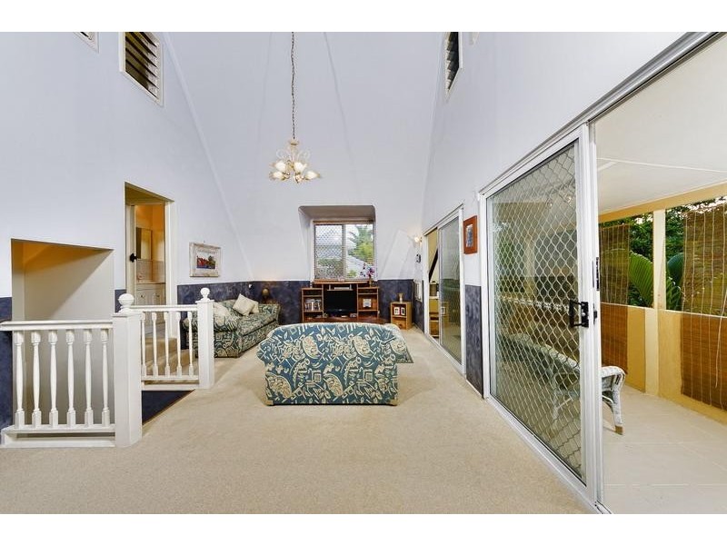 6 Sarina Close, Kewarra Beach QLD 4879