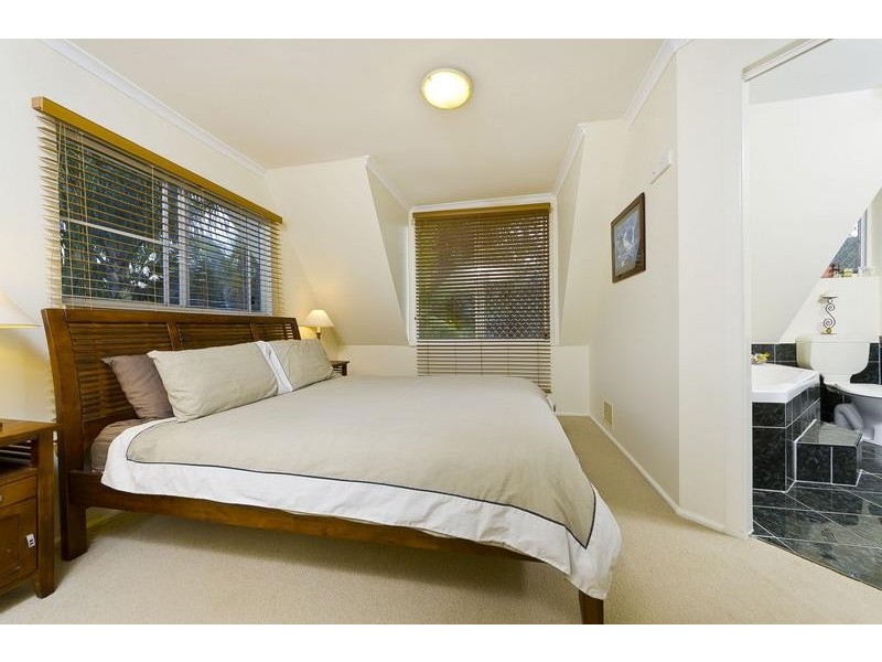 6 Sarina Close, Kewarra Beach QLD 4879