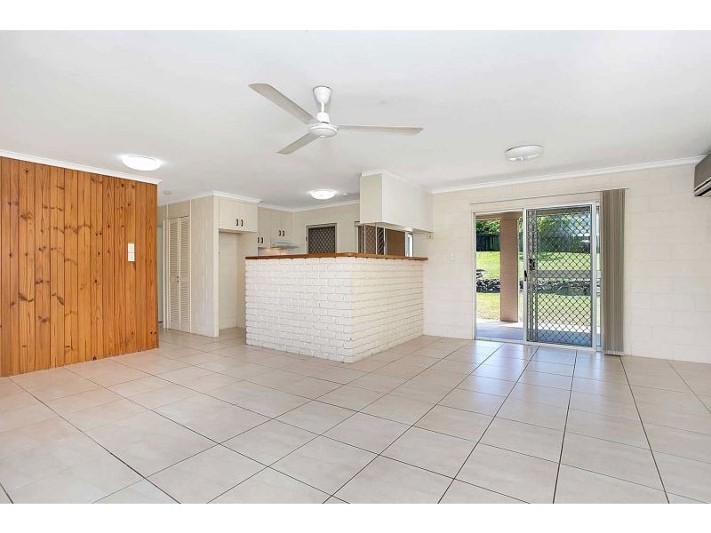 30 Beatrice Street, Mooroobool QLD 4870