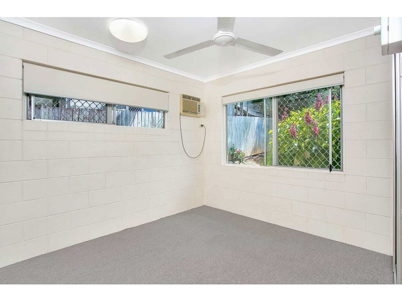 30 Beatrice Street, Mooroobool QLD 4870