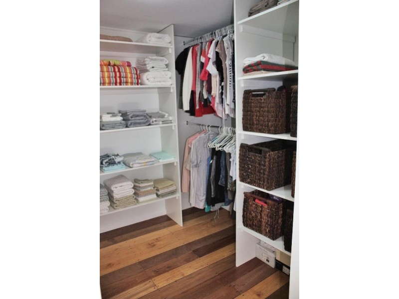 16 Hill Street, Manunda QLD 4870