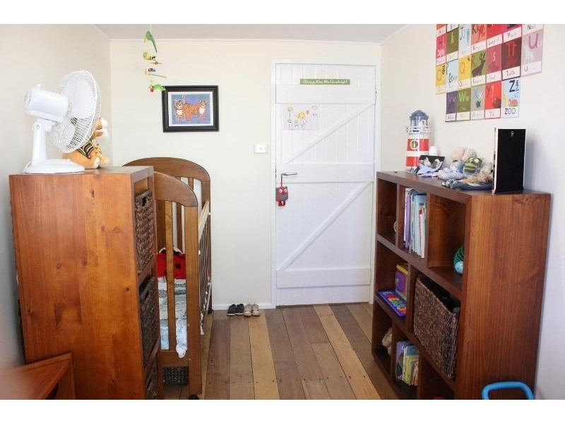 16 Hill Street, Manunda QLD 4870