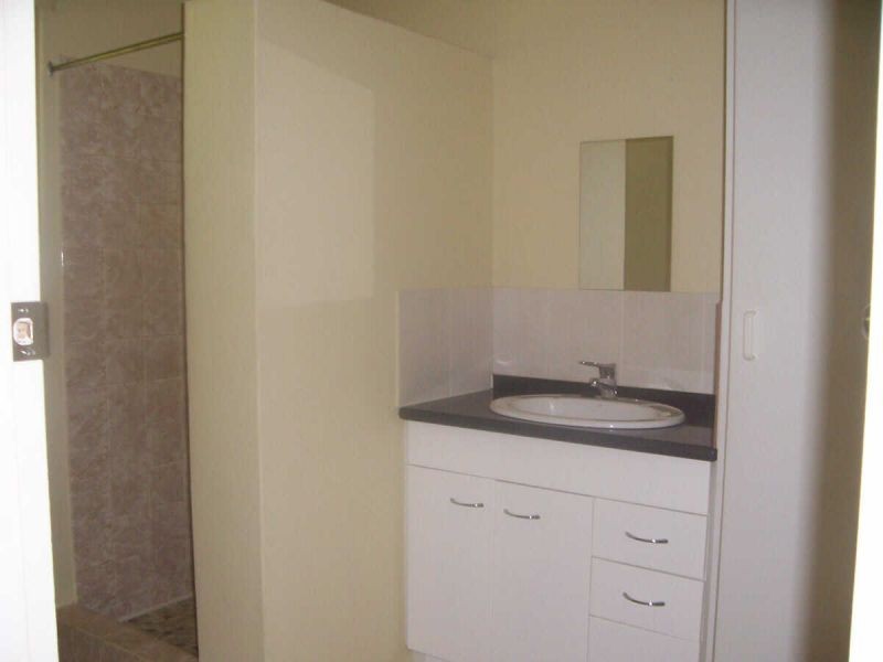2/82 Machans Street,, Machans Beach QLD 4878