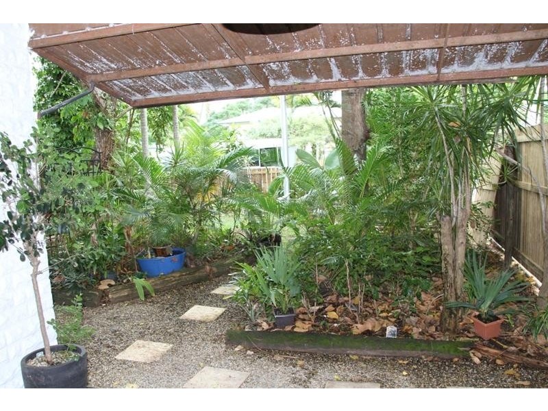 8A Hill Street, Manunda QLD 4870