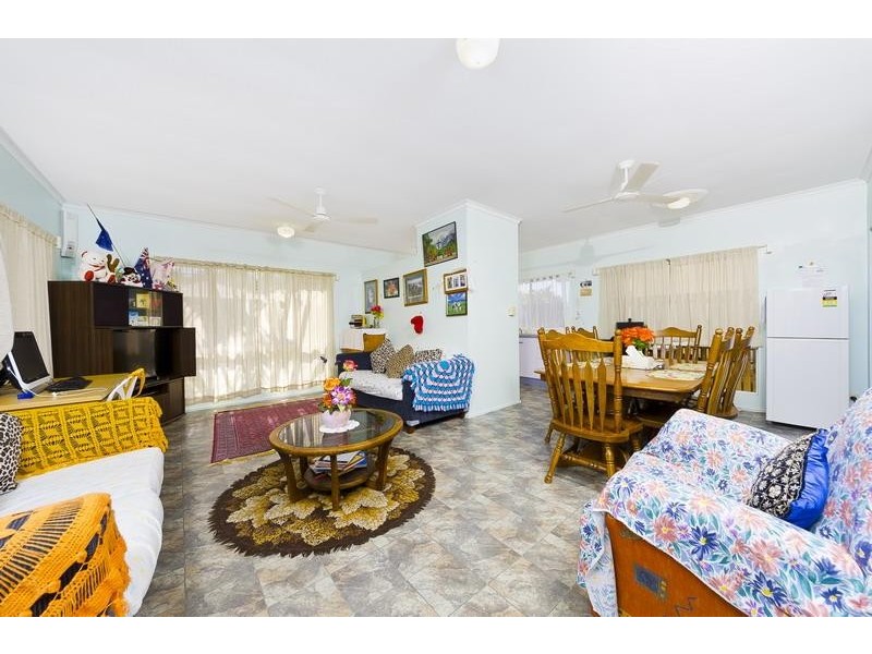 26 Dodd Court, Mooroobool QLD 4870