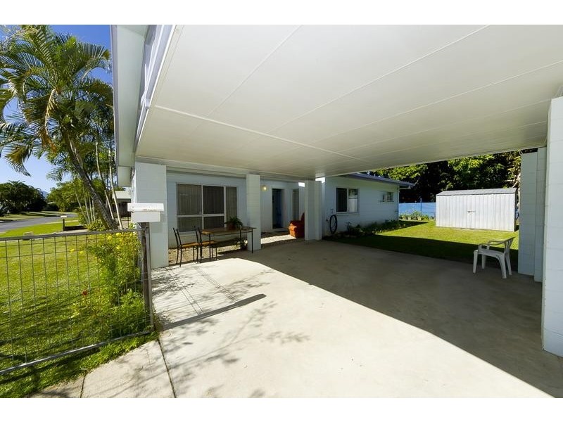 26 Dodd Court, Mooroobool QLD 4870