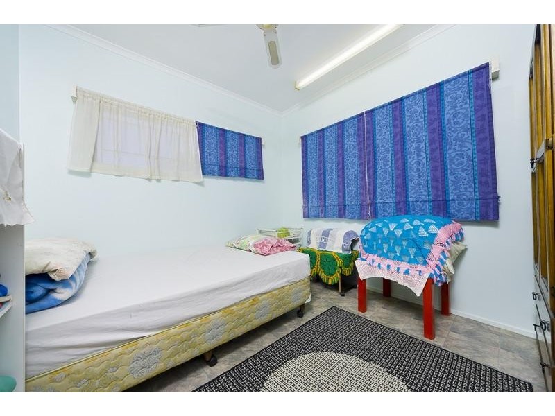 26 Dodd Court, Mooroobool QLD 4870