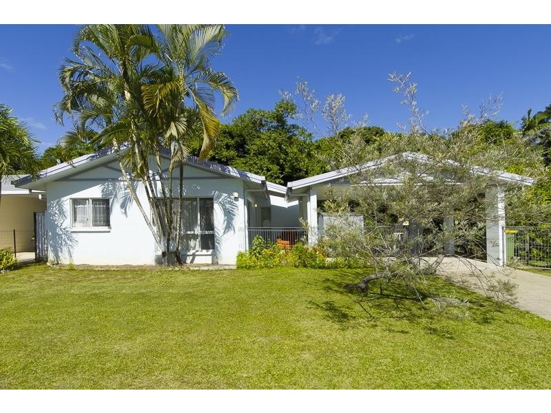 26 Dodd Court, Mooroobool QLD 4870