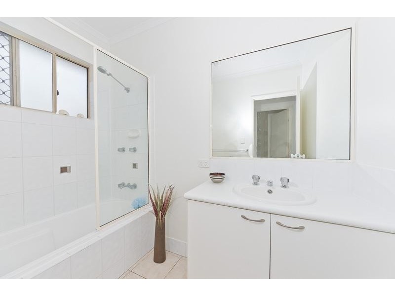 182 Timberlea Drive, Bentley Park QLD 4869