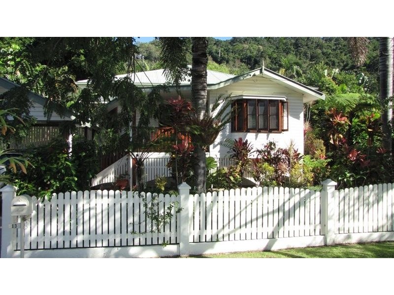13 Diehm Street, Aeroglen QLD 4870