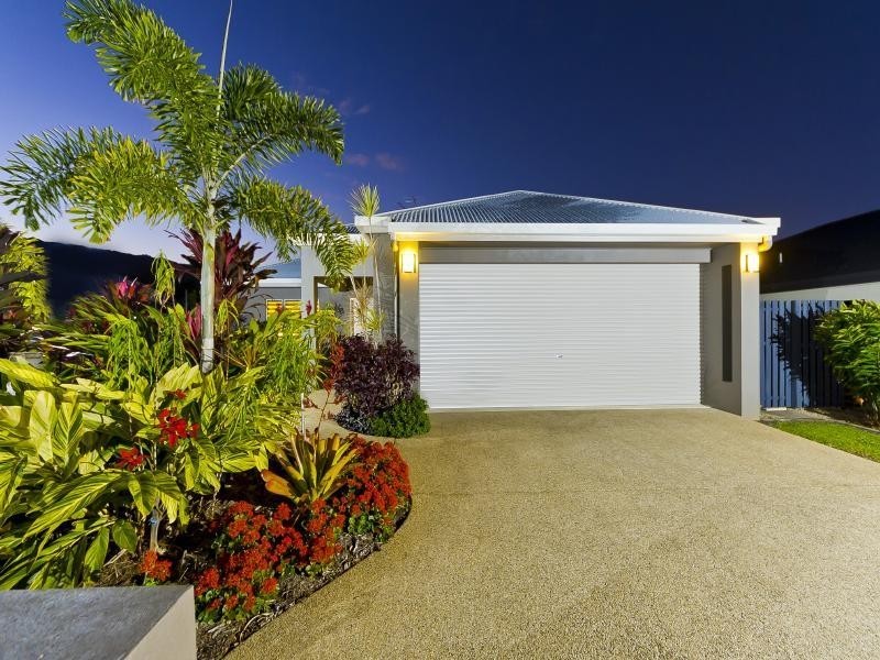 6 Tanjong Cl, Kewarra Beach QLD 4879