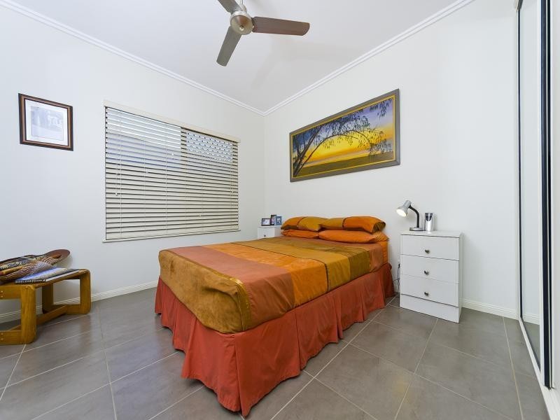 6 Tanjong Cl, Kewarra Beach QLD 4879