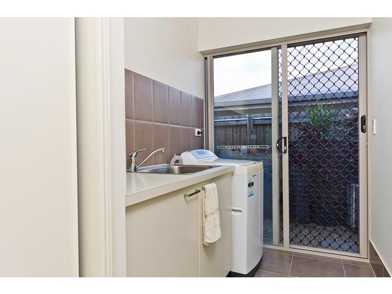 6 Tanjong Cl, Kewarra Beach QLD 4879