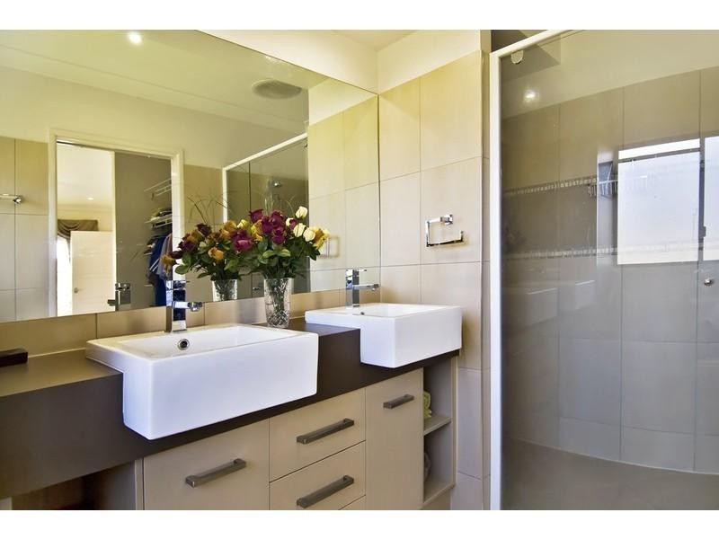 11 Bowline Place, Trinity Beach QLD 4879