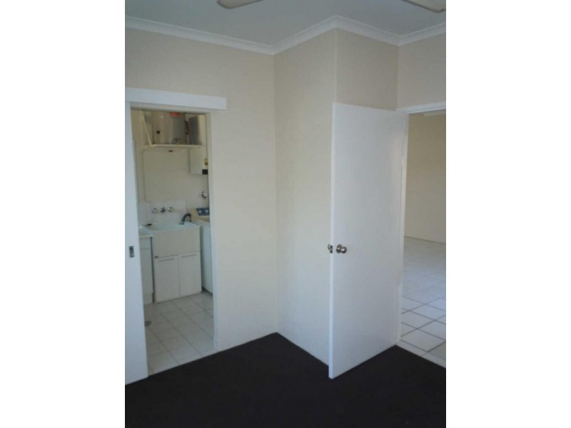 7/150 Pease Street, Manunda QLD 4870