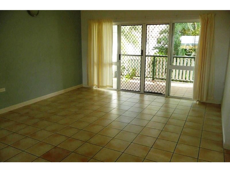 8/20 Pioneer Street, Manoora QLD 4870