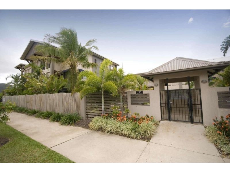 314/2-8 Centenary Close, Manoora QLD 4870