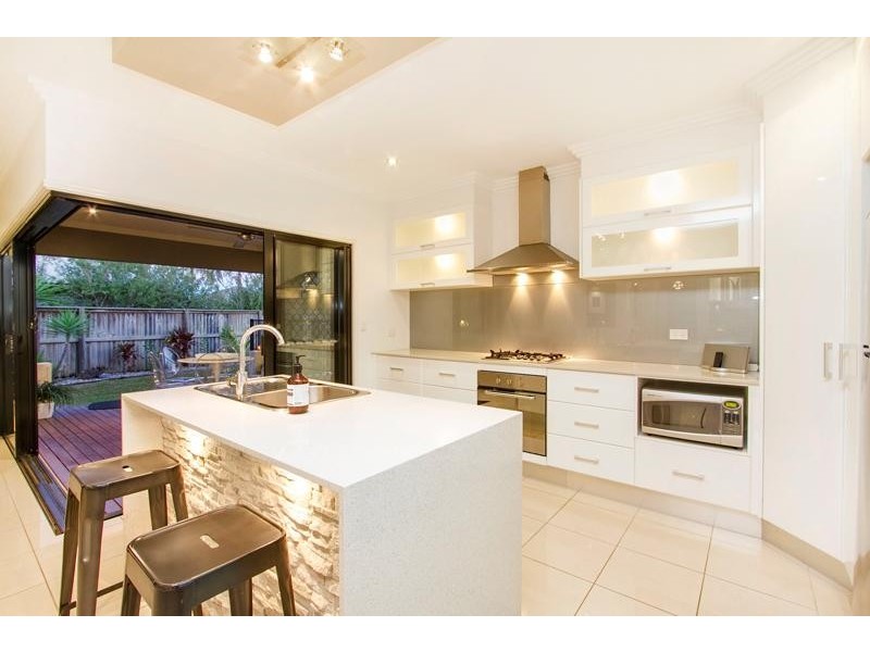 5 Bowline Close, Trinity Beach QLD 4879