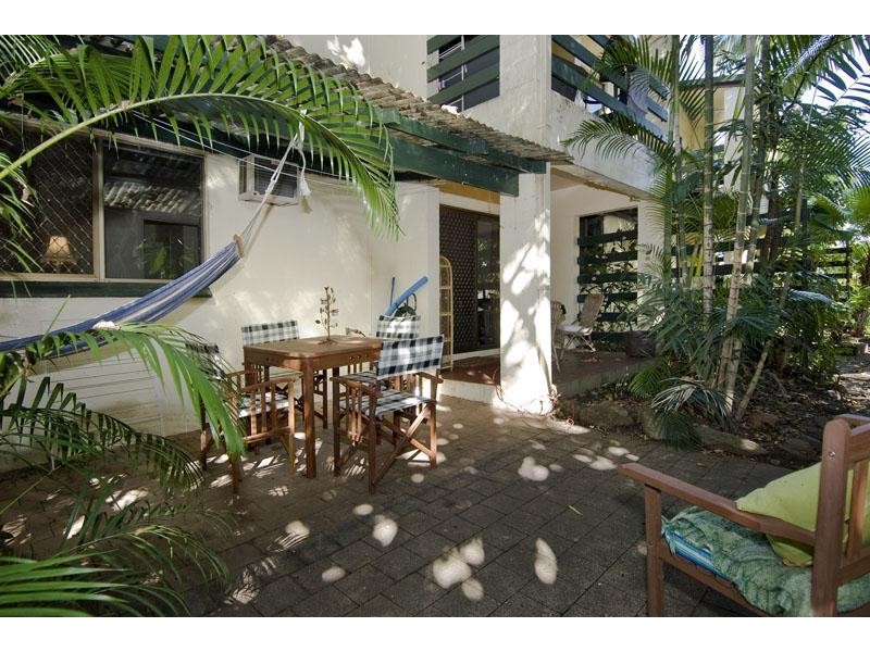 2/11 Vallely St, Freshwater QLD 4870