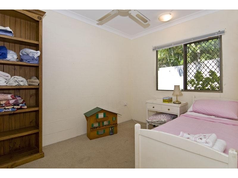 2/11 Vallely St, Freshwater QLD 4870