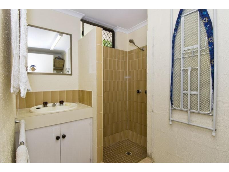 2/11 Vallely St, Freshwater QLD 4870