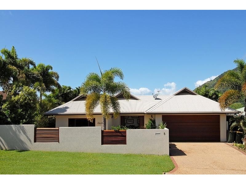 8 Vauclause Cl, Brinsmead QLD 4870