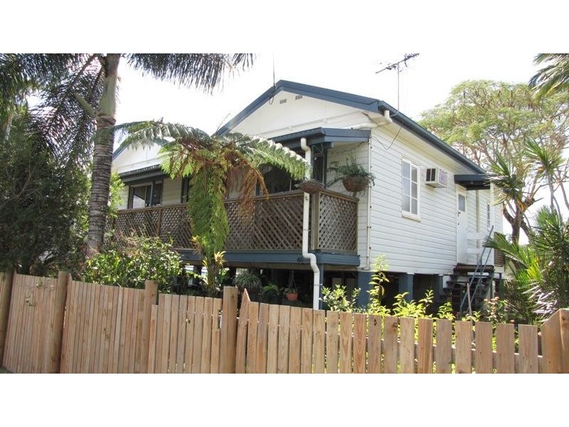 46 Collinson Street, Westcourt QLD 4870