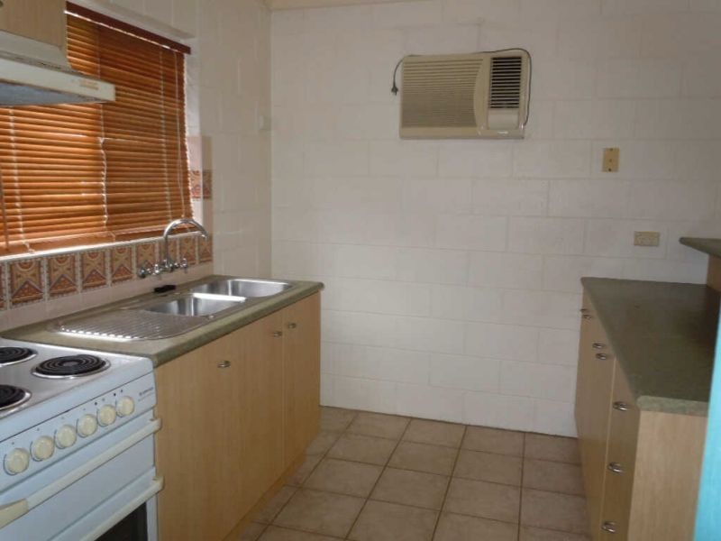 5/485 McCoombe Street, Mooroobool QLD 4870