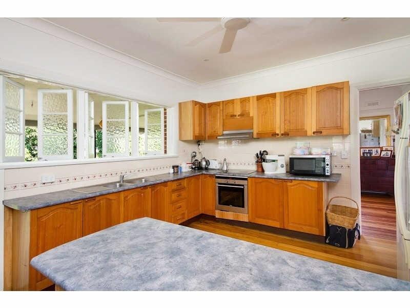 342 Pease Street, Edge Hill QLD 4870
