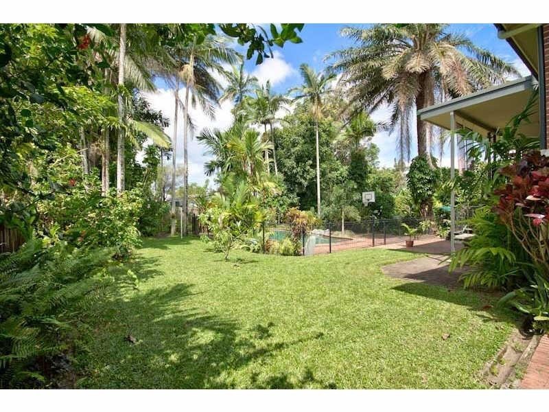 342 Pease Street, Edge Hill QLD 4870