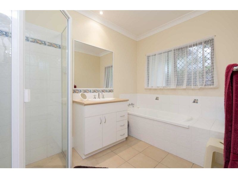 20 Howie Close, Kewarra Beach QLD 4879