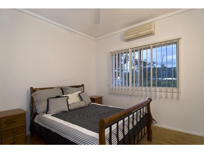 45 Debbie Street, Trinity Park QLD 4879