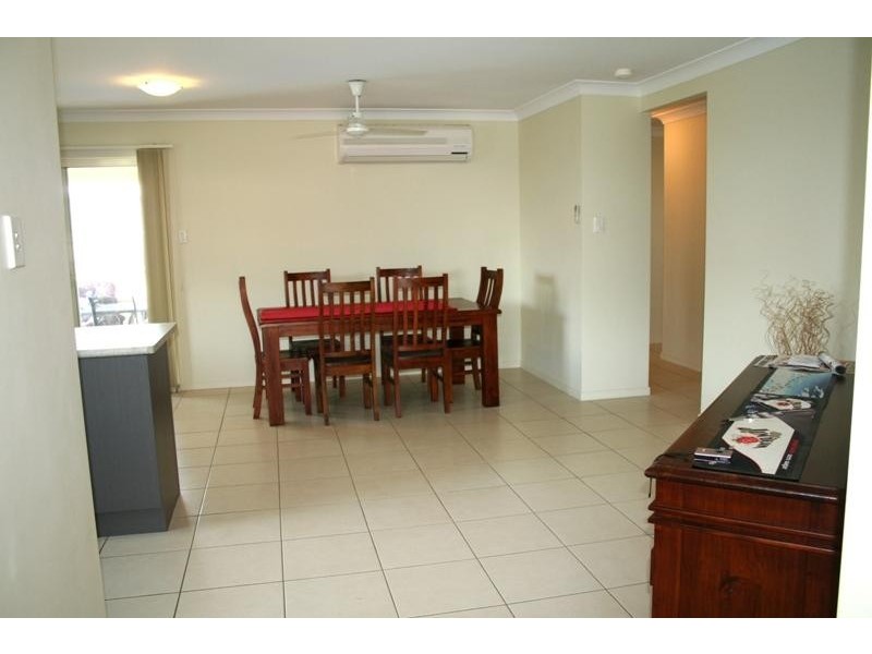 29 Cliffdale Street, Bentley Park QLD 4869