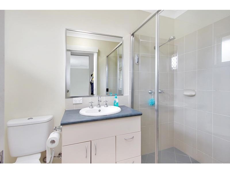 29 Cliffdale Street, Bentley Park QLD 4869