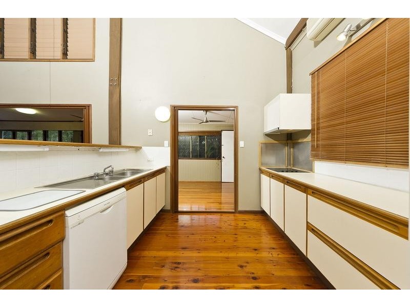 3 Nero Close, Mooroobool QLD 4870
