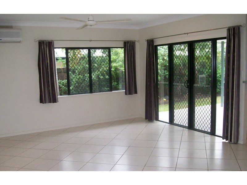 13 Bronte Close, Kewarra Beach QLD 4879