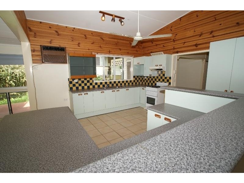 209 Jensen Street, Whitfield QLD 4870