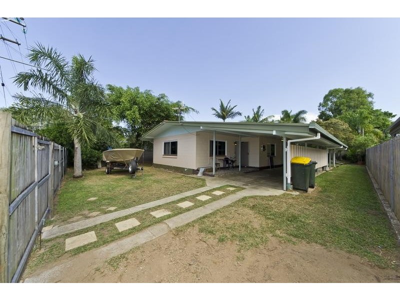 3 Page Street, Earlville QLD 4870
