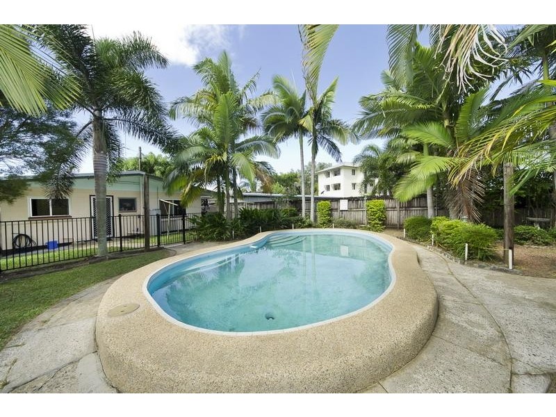 3 Page Street, Earlville QLD 4870