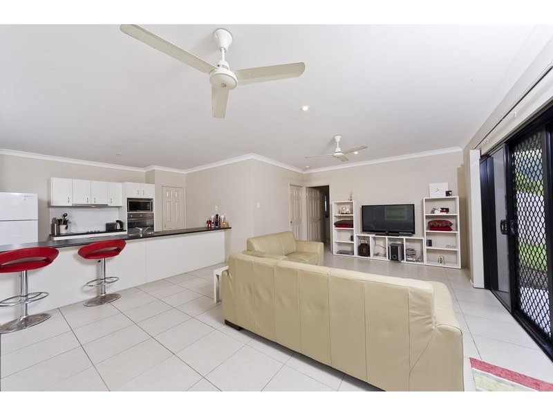 15 Lum Jim Street, Redlynch QLD 4870