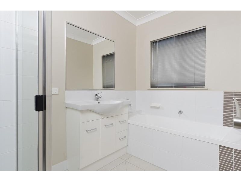 15 Lum Jim Street, Redlynch QLD 4870