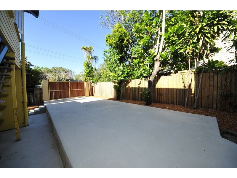 12-14 Machan Street, Machans Beach QLD 4878
