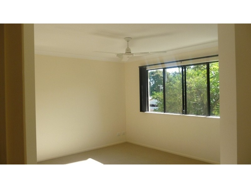 12/24 Old Smithfield Rd, Freshwater QLD 4870