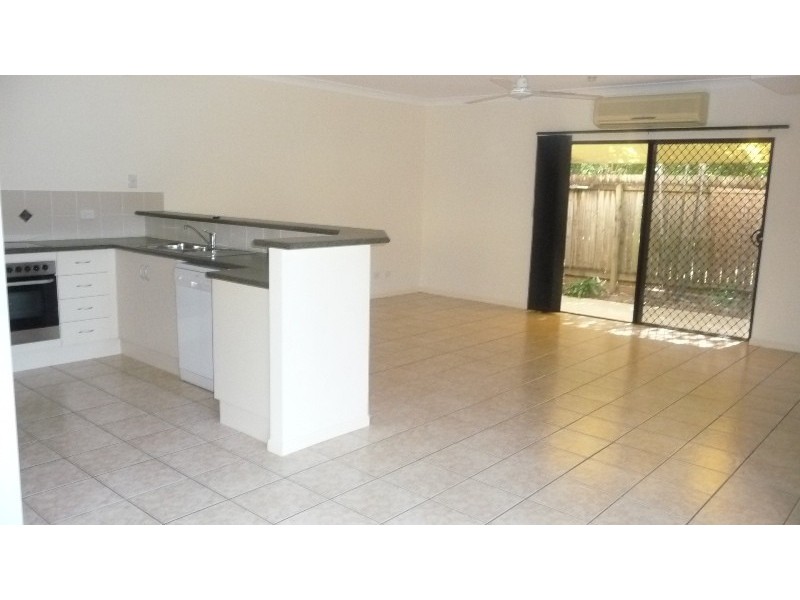 12/24 Old Smithfield Rd, Freshwater QLD 4870