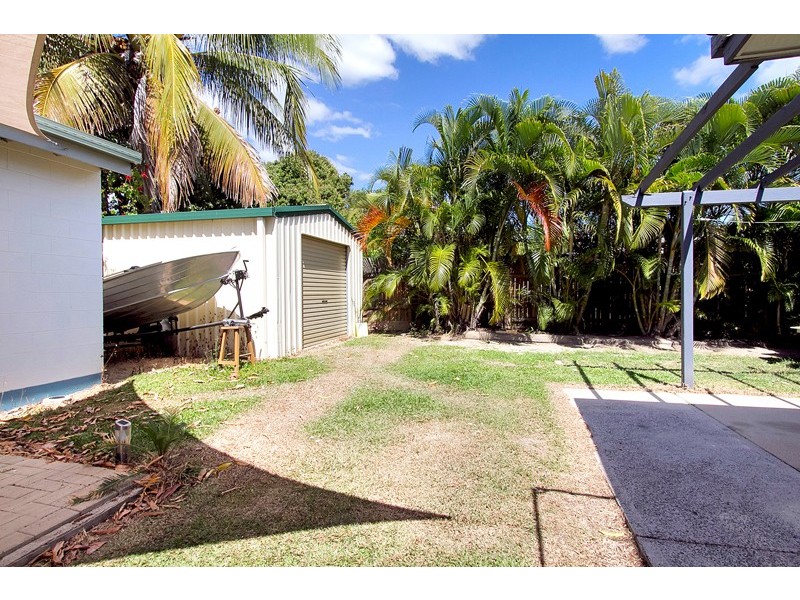 1 Bulolo Close, Trinity Beach QLD 4879