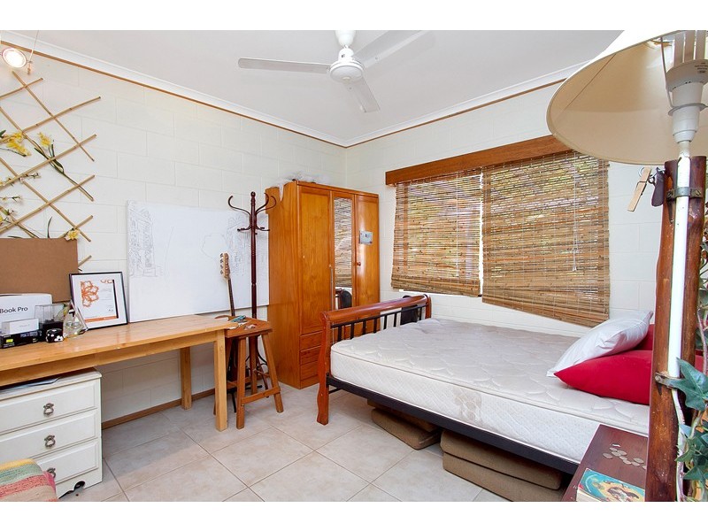 1 Bulolo Close, Trinity Beach QLD 4879