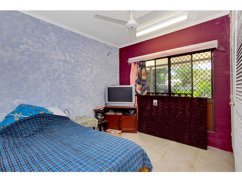 1 Bulolo Close, Trinity Beach QLD 4879