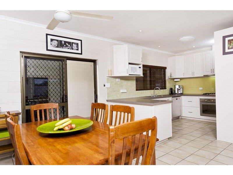 12 Harrison Close, Kanimbla QLD 4870